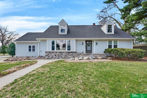 7801 Hickory Cir, Omaha, NE, 68124-1426 | Card Image