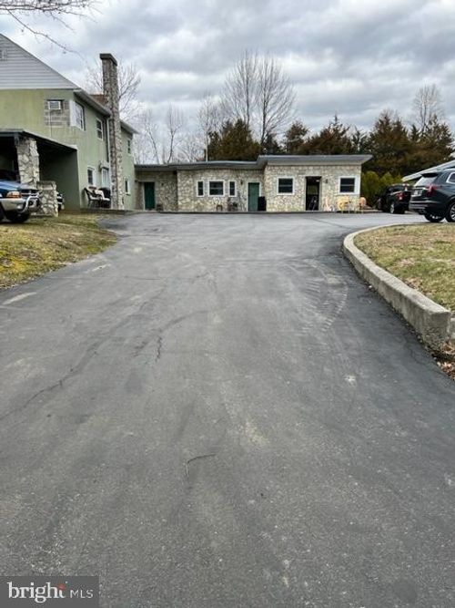 c-9 Springfield Rd, Wrightstown, NJ, 08562-1832 | Card Image
