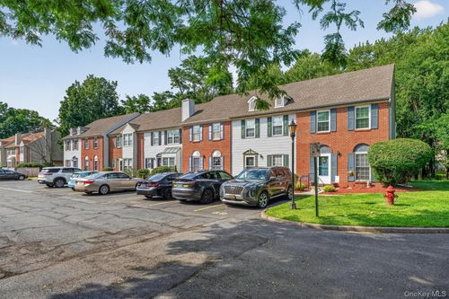 65 Yorkshire Ter, Washingtonville, NY, 10992-1234 | Card Image