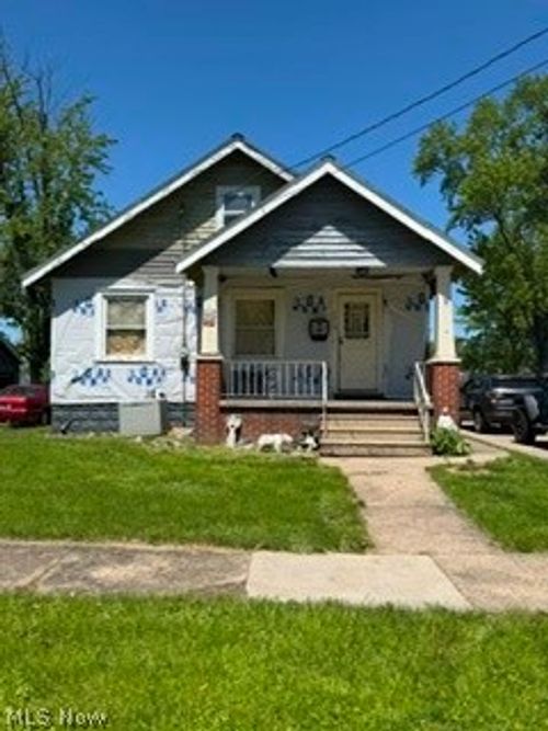 1718 Hamilton St Sw, Warren, OH, 44485-3527 | Card Image