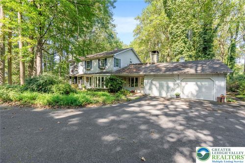 4360 Hillary Dr, Emmaus, PA, 18049-4554 | Card Image