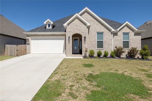 3402 E Greystone Dr, Fayetteville, AR, 72764-6858 | Card Image