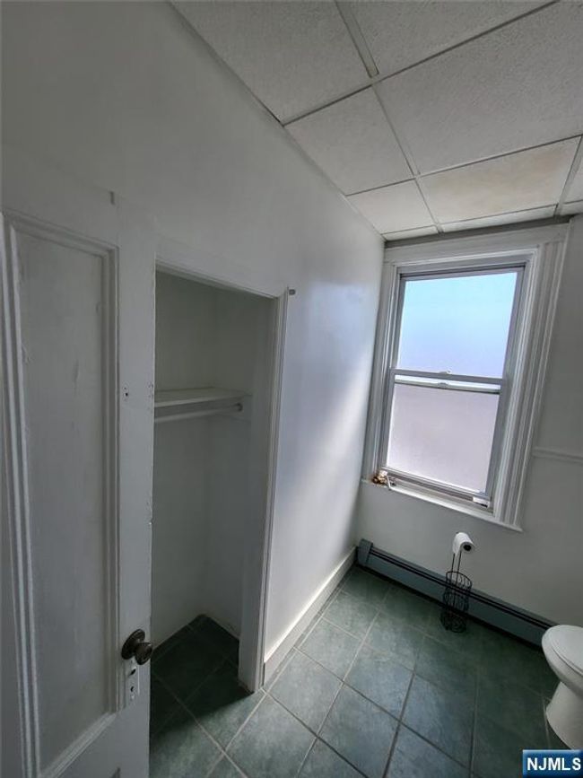 139 - 137-139 76 Th St, Home with 7 bedrooms, 4 bathrooms and null parking in North Bergen NJ | Image 11
