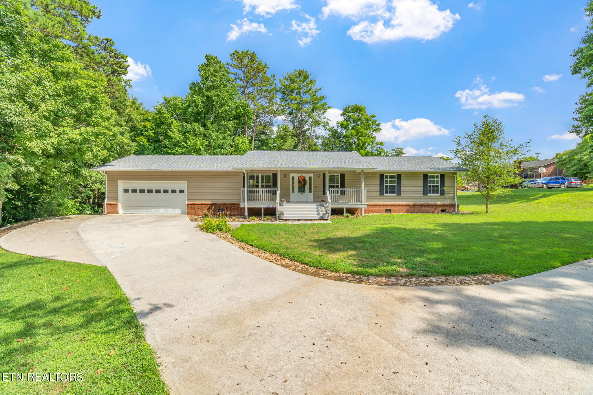Mccloud Rd, Knoxville, TN 37938