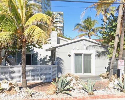 2-315 Walnut St, Hollywood, FL, 33019-4603 | Card Image