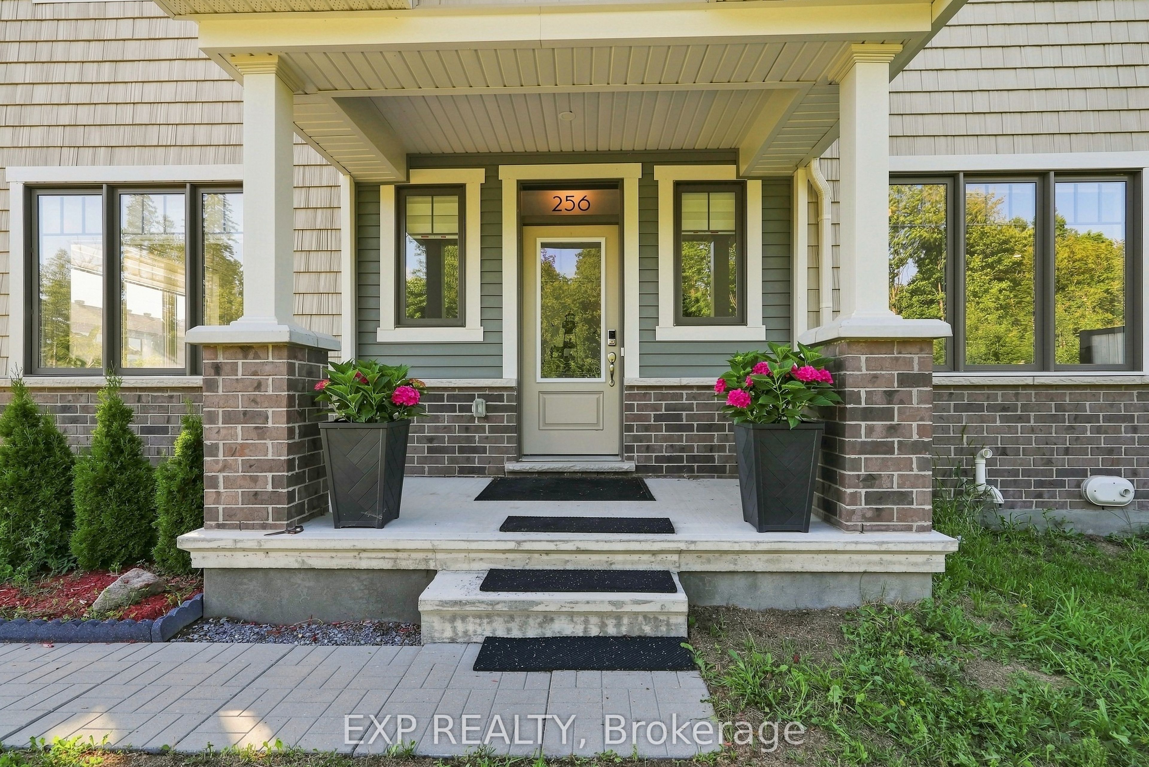 Residential in Stittsville - Munster - Richmond 2