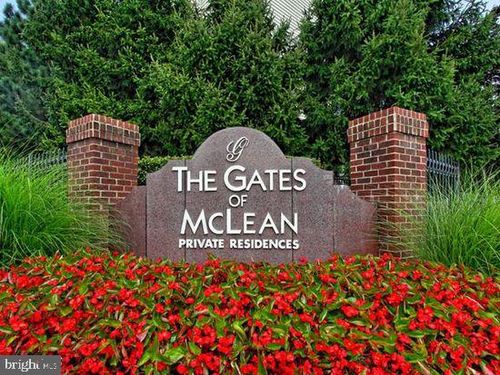 9216-1530 Spring Gate Dr, MCLEAN, VA, 22102-3420 | Card Image