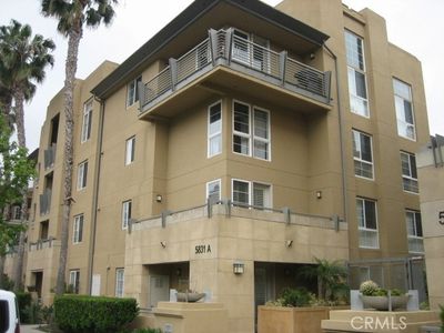 117 - Seawalk Drive, Condo with 2 bedrooms, 2 bathrooms and 2 parking in Playa Vista CA | Image 1