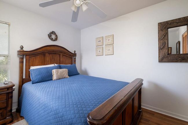 8D - 11 Old Mill Rd, Condo with 2 bedrooms, 2 bathrooms and null parking in Cedar Key FL | Image 11
