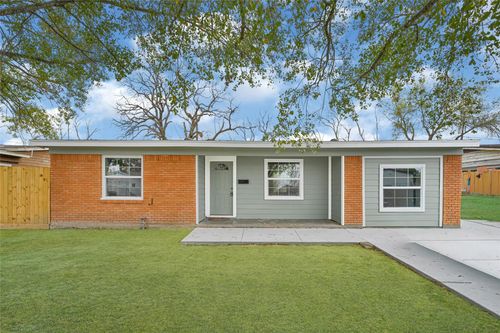 8526 Vennard Rd, Houston, TX, 77034-2848 | Card Image