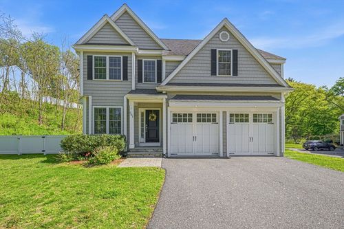 201 Boston Post Rd, Wayland, MA, 01778-2212 | Card Image