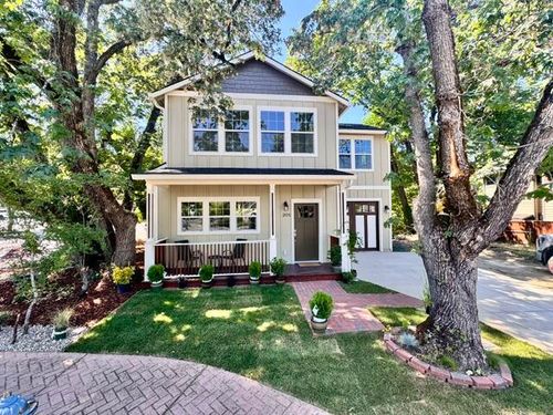 205 N Oregon St, Jacksonville, OR, 97530-0010 | Card Image