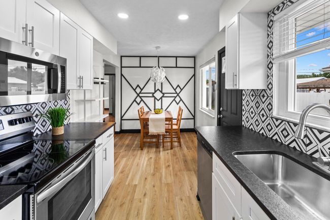1861 Berkeley Rd, House other with 3 bedrooms, 2 bathrooms and null parking in Columbus OH | Image 5