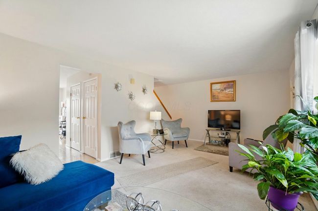 Living Room - 5775 Corinne Creek Drive, Columbus, OH 43232 | Image 8