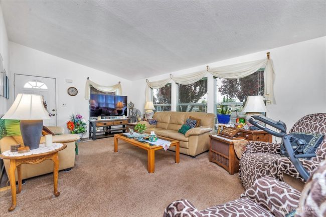 523 N 7 Th Ave, House other with 3 bedrooms, 2 bathrooms and null parking in Sequim WA | Image 6