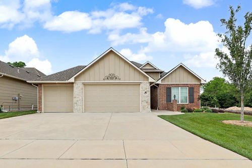 6237 E Central Park Ct, Bel Aire, KS, 67220-1100 | Card Image
