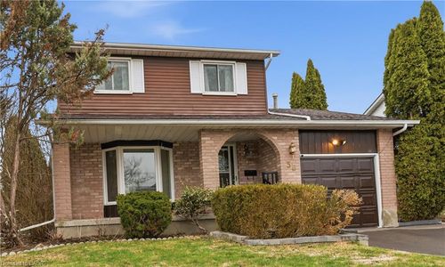 56 Rushbrook Dr, Kitchener, ON, N2E3C9 | Card Image