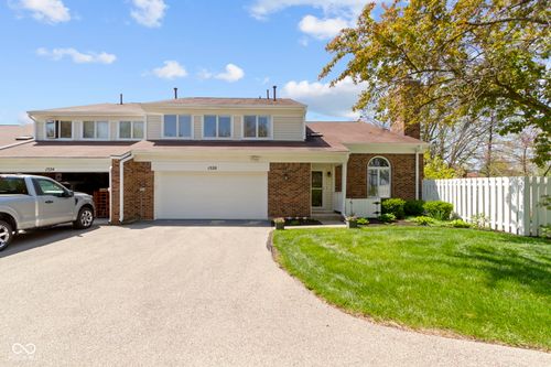1520 Norfolk Dr, Zionsville, IN, 46077-1859 | Card Image