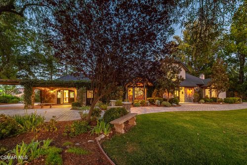 5676 Colodny Dr, Agoura Hills, CA, 91301-2218 | Card Image