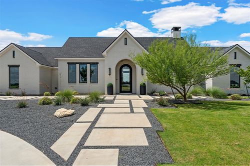 417 Willow Moon Ranch Rd, Crawford, TX, 76638-2503 | Card Image