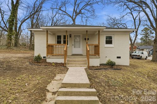 705 Gem St, Kannapolis, NC, 28083-2502 | Card Image