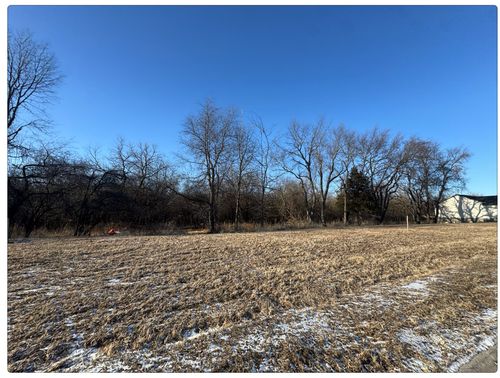 416 Mason Dr, Riverdale, IA, 52722-3559 | Card Image