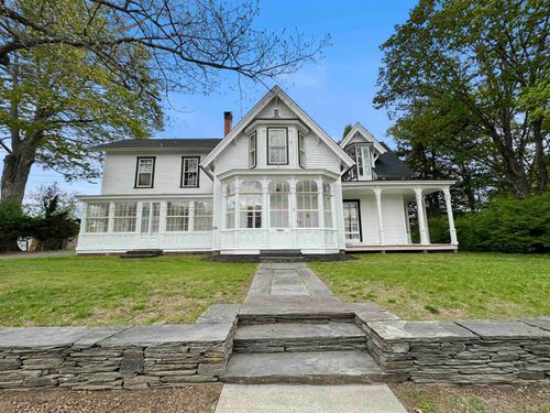 2 Pine St, Windsor, VT, 05089-1212 | Card Image