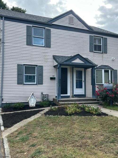 62 Macarthur Dr, Edison, NJ, 08837-2828 | Card Image