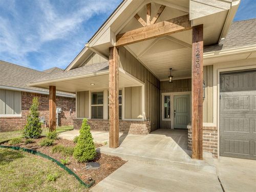 12501 Dolche Vita Dr, Yukon, OK, 73085 | Card Image