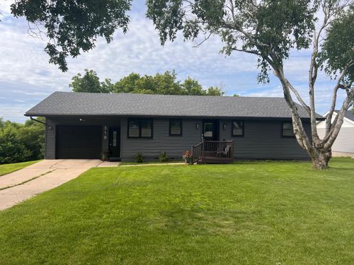 319 Lakeview St S, Lake Benton, MN, 56149-1314 | Card Image