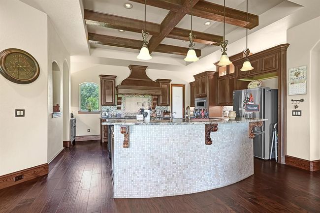 Spacious Chef's Kitchen | Image 15
