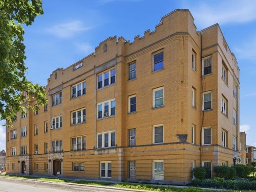 3b-600 Elgin Ave, Forest Park, IL, 60130-1900 | Card Image
