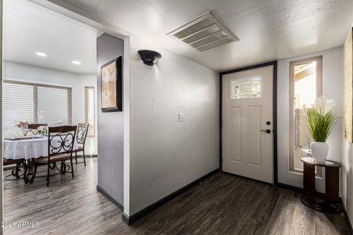 1384 N Carriage Ln, Chandler, AZ, 85224-8508 | Card Image
