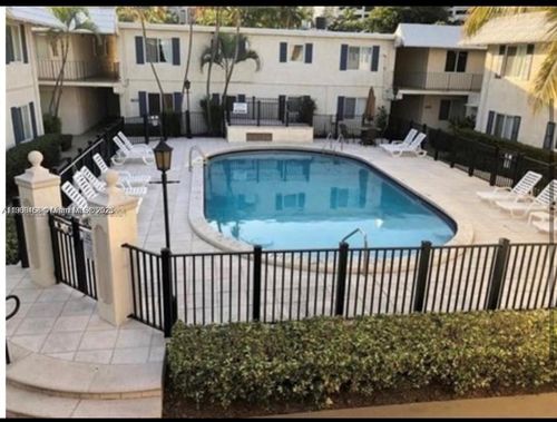 apt-2-8601 Sw 68th Ct, Pinecrest, FL, 33156-1132 | Card Image