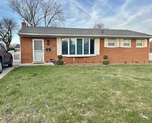 36753 Greenbush Rd, Wayne, MI, 48184-1126 | Card Image