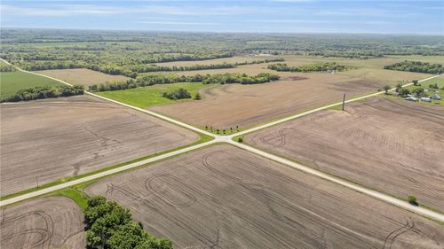 367th Somerset Road, Lacygne, KS, 66040 | Card Image