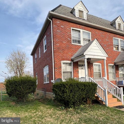 609 Smithfield Ave, WINCHESTER, VA, 22601-5324 | Card Image
