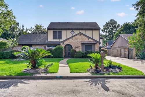 8111 Ivan Reid Dr, Houston, TX, 77040-2410 | Card Image