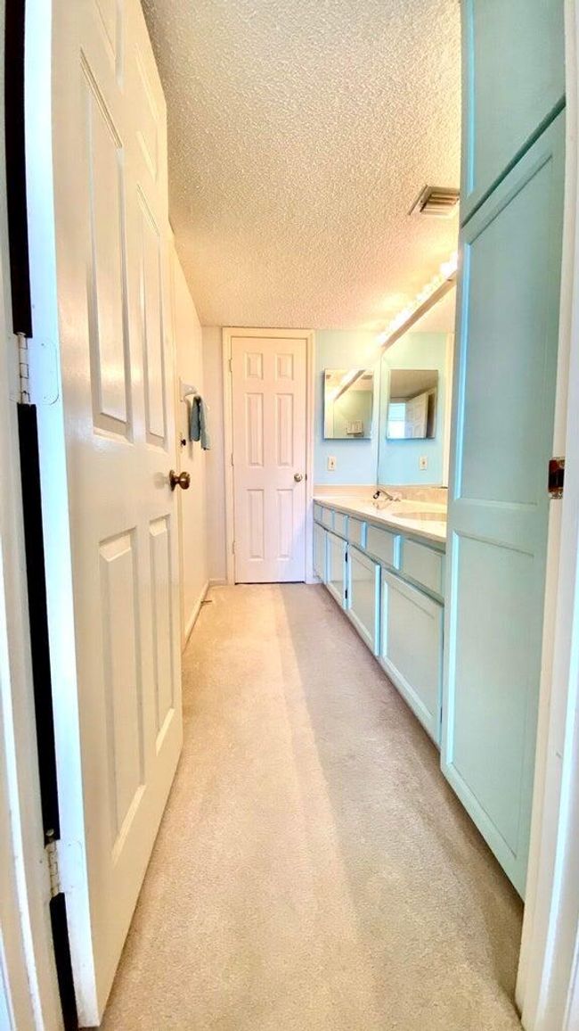 APT-504 - 5059 N Highway A1a, Condo with 2 bedrooms, 2 bathrooms and null parking in Hutchinson Island FL | Image 21