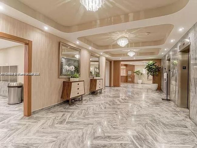 APT-514 - 5401 Collins Ave, Condo with 1 bedrooms, 2 bathrooms and null parking in Miami Beach FL | Image 10