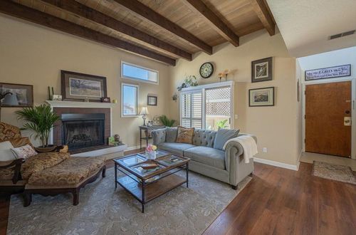 unit-8-42 W San Joaquin St, Salinas, CA, 93901-2252 | Card Image