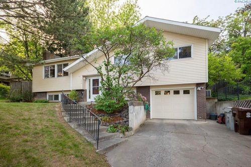 340 Nw Larry Street, Pullman, WA, 99163 | Card Image