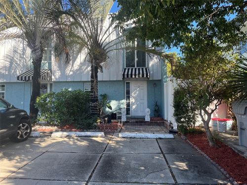 3-2708 Ne 14th Street Cswy, Pompano Beach, FL, 33062-3565 | Card Image