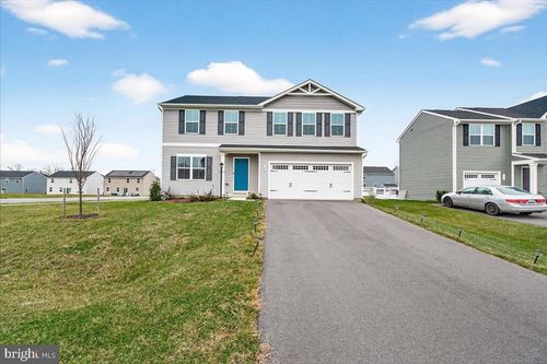 104 Charlotte St, HAGERSTOWN, MD, 21740-2392 | Card Image