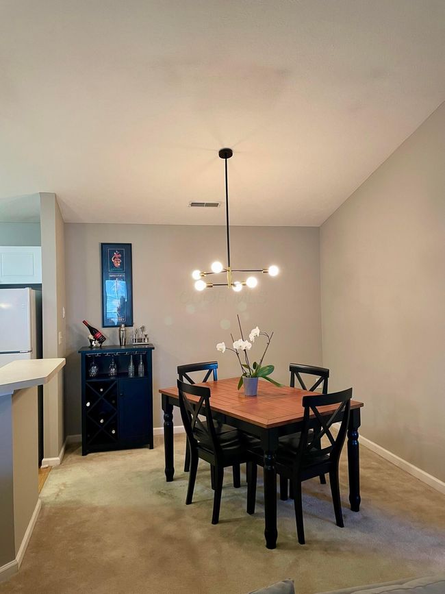 647 Spring Valley Dr, Condo with 2 bedrooms, 2 bathrooms and null parking in Lewis Center OH | Image 14