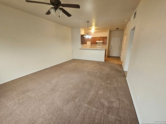Combined Dining/Living Room | Image 16