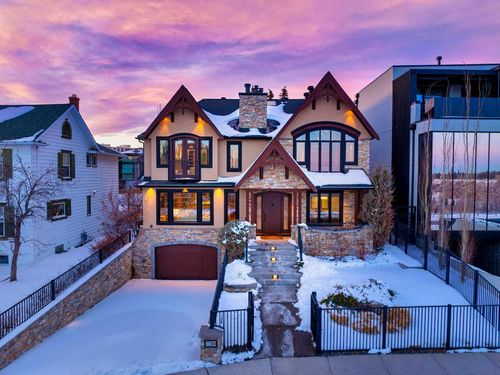 738 Crescent Rd Nw, Calgary, AB, T2M4A7 | Card Image