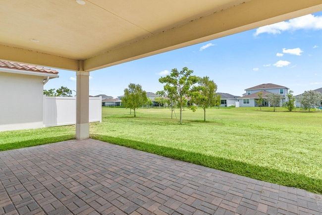 19659 Rugged Trunk Trl, House other with 3 bedrooms, 3 bathrooms and null parking in Loxahatchee FL | Image 31