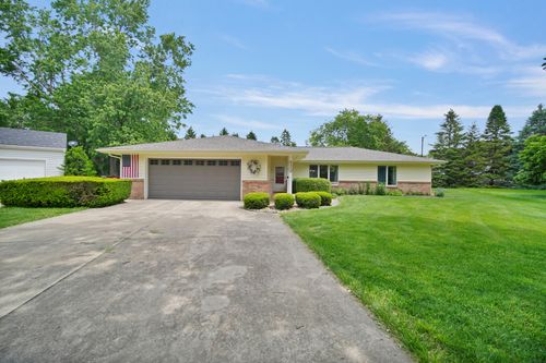 2418 N Nottingham Court, Champaign, IL, 61821 | Card Image