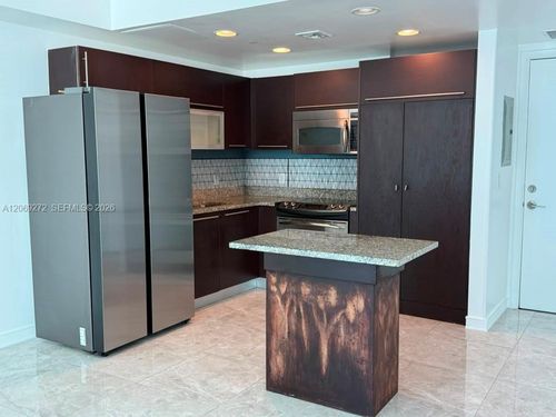 1108-950 Brickell Bay Dr, Miami, FL, 33131-3948 | Card Image